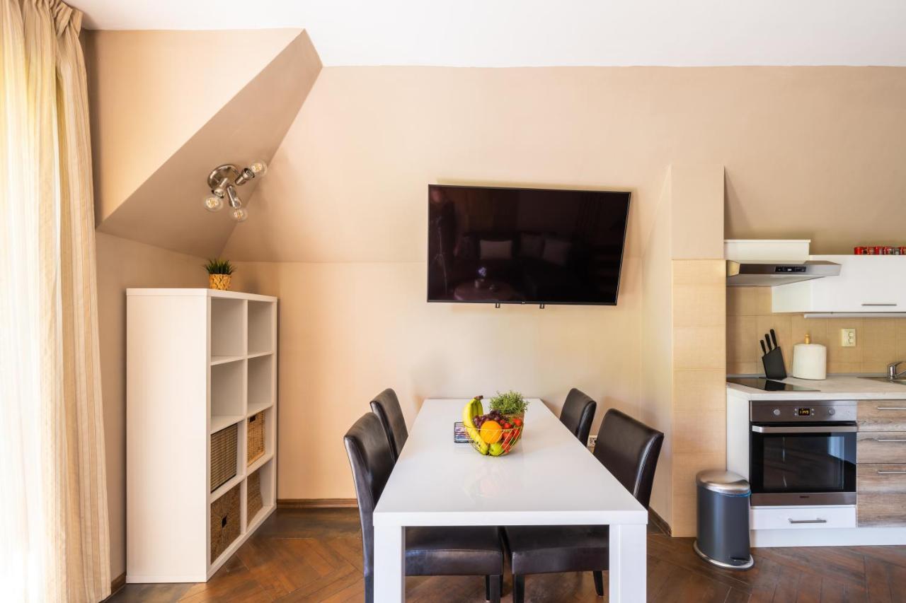 Quiet & Modern Maisonette Варна Екстер'єр фото