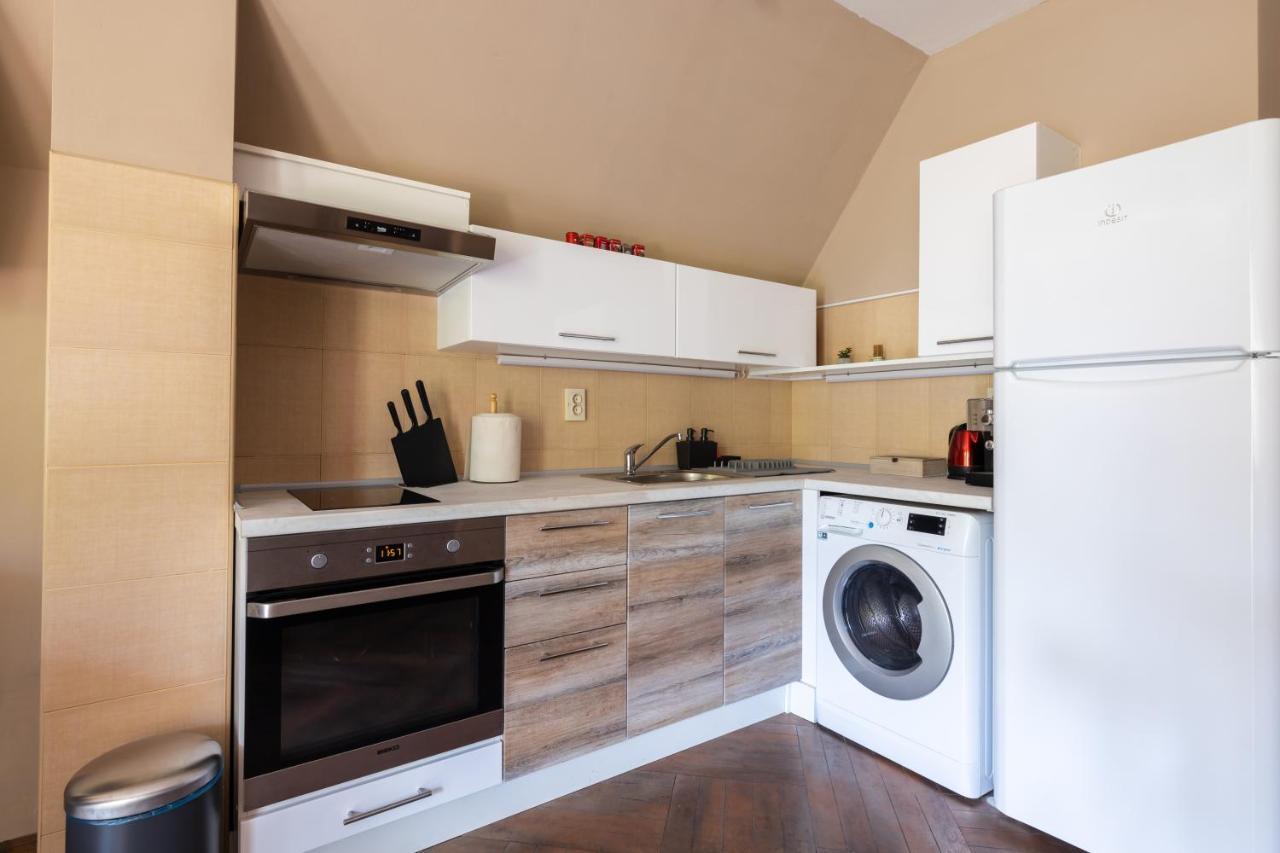 Quiet & Modern Maisonette Варна Екстер'єр фото