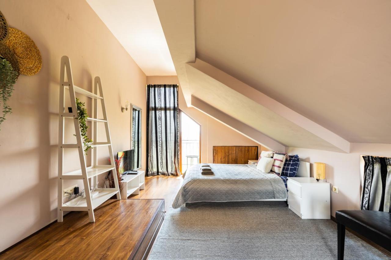 Quiet & Modern Maisonette Варна Екстер'єр фото
