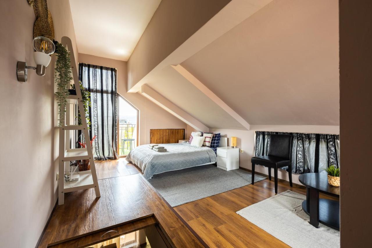 Quiet & Modern Maisonette Варна Екстер'єр фото